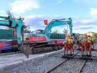 Thủ tướng: Vừa cải tạo, nâng cấp đường sắt Hà Nội-TPHCM, vừa nghiên cứu, chuẩn bị đầu tư đường sắt tốc độ cao Bắc-Nam