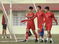 SEA Games 32: U22 Việt Nam tập luyện trước trận gặp U22 Singapore