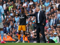 Kết quả Ngoại hạng Anh tối 6-5: Đánh bại Leeds 2-1, Man City xây chắc ngôi đầu