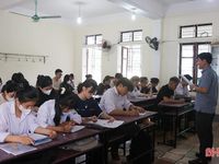 Trường học ở Hà Tĩnh tập trung hệ thống kiến thức, củng cố kỹ năng cho học sinh lớp 12