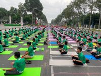 Hơn 500 người tham gia đồng diễn Ngày Quốc tế Yoga lần thứ 9 tại Đồng Tháp năm 2023