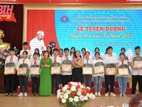 Tuyên dương 'Ngàn hoa việc tốt' năm 2023