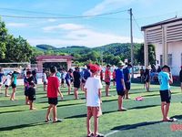 Học sinh miền núi Vũ Quang được học bơi miễn phí