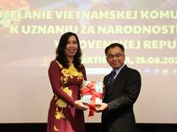 Lễ chúc mừng cộng đồng người Việt Nam tại Slovakia được công nhận dân tộc thiểu số của sở tại