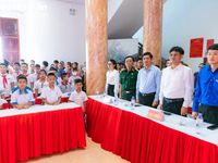 Tuyên dương 95 học sinh 'con ngoan, trò giỏi' trong Khối Các cơ quan tỉnh