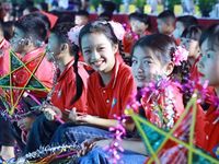 Rộn ràng, đặc sắc Trung thu xứ Trà