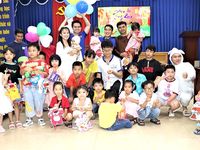 Sôi động 'Đêm hội trăng rằm' ở Công ty Cổ phần Môi trường đô thị An Giang