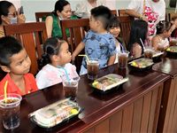 Sôi động 'Đêm hội trăng rằm' ở Công ty Cổ phần Môi trường đô thị An Giang