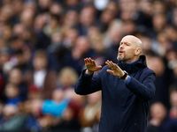 Công dở thủ kém, Man United thua trận thứ 8 Ngoại hạng Anh