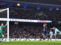 Man City hòa Chelsea cay đắng, Haaland nổi giận lôi đình