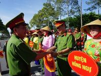 Sôi nổi Hội thi nghiệp vụ chữa cháy và cứu nạn, cứu hộ 'Tổ liên gia an toàn phòng cháy, chữa cháy' cấp tỉnh năm 2024