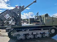 Pháo tự hành robot hóa đặc biệt ra mắt tại Diễn đàn Army 2024