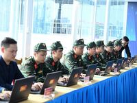 Hà Nội: Diễn tập thực binh 'Xử trí tình huống tấn công chiếm quyền điều khiển hệ thống mạng thông tin, đánh bắt đối tượng khủng bố, giải quyết bạo loạn và bảo vệ Hội nghị quốc tế'