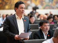 Đại biểu Quốc hội đề nghị chỉ nên cấm hành vi ép học sinh học thêm vì vụ lợi