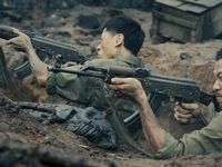 'Mưa đỏ' thu hơn 701 tỉ đồng, sắp rời rạp