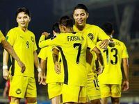 Bóng đá Malaysia đón thêm tin sốc