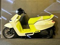 Xe máy điện giá 25 triệu đồng đẹp sang trọng sánh ngang SH Mode, cốp rộng, pin khỏe, trang bị hiện đại, rẻ hơn Vision, chỉ như Wave Alpha