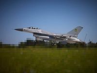 Ra trận, phi công F-16 Ukraine buộc phải từ bỏ 'chiến thuật không hiệu quả' học ở trường