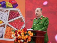 'Tết nhà' kết nối gia đình và trao cơ hội làm lại cuộc đời