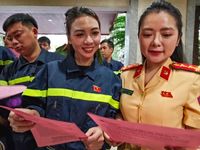 Ấn tượng hình ảnh những nụ cười ấm áp trong hành trình 'Giọt máu nghĩa tình' 2026 của Công an Thủ đô