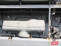 Cận cảnh tàu khu trục tên lửa HMAS Toowoomba của Hải quân Australia ở Đà Nẵng