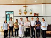 Bàn giao nhà Đại đoàn kết cho đồng bào Công giáo khó khăn về nhà ở