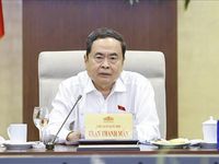 Ủy ban Thường vụ Quốc hội cho ý kiến về thuế bảo vệ môi trường, thuế giá trị gia tăng đối với xăng, dầu