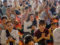 Người lao động Khmer xa quê đón Tết Chôl Chnăm Thmây tại chùa Tông Kim Quang