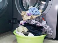 Điều gì xảy ra khi thả 1 chai nhựa rỗng vào máy giặt?