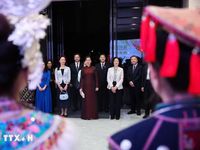 Phu nhân Ngô Phương Ly thăm Bảo tàng Âm nhạc dân tộc Quảng Tây