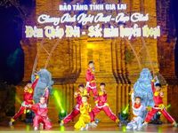 Tổng duyệt chương trình nghệ thuật 'Đêm tháp Đôi - Sắc màu huyền thoại'