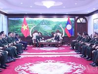 Đại tướng Nguyễn Tân Cương thăm và làm việc tại Lào