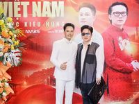 Anh Quân Idol được nhạc sĩ Tú Dưa trao ca khúc giữ kín suốt 8 năm