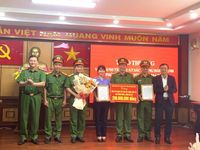 Trao thưởng các đơn vị phá đường dây vận chuyển hơn 19kg ma túy