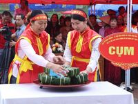 Tưng bừng hội thi làm bánh chưng, bánh dày tại Đền Hùng