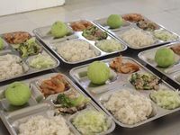 Tăng cường kiểm soát an toàn thực phẩm, nâng chất bữa ăn học đường
