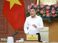 Thủ tướng Lê Minh Hưng làm việc với lãnh đạo Bộ Tài chính