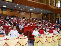 Đoàn đại biểu Quốc hội tỉnh tiếp xúc cử tri sau kỳ họp thứ Nhất