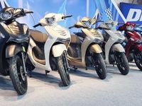 Trải nghiệm xe máy điện giá 26 triệu đồng ở Việt Nam thiết kế sang trọng giống Vision, đi 70km/lần sạc được lòng chị em