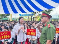 Nhà trường phối hợp cùng Công an để phòng chống thuốc lá điện tử