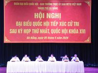 Thường trực Ban Bí thư Trần Cẩm Tú tiếp xúc cử tri tại thành phố Đà Nẵng
