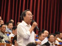 Thường trực Ban Bí thư Trần Cẩm Tú tiếp xúc cử tri tại thành phố Đà Nẵng