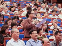 Thường trực Ban Bí thư Trần Cẩm Tú tiếp xúc cử tri tại thành phố Đà Nẵng