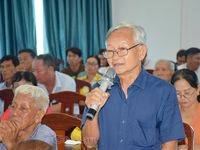 Cử tri phấn khởi trước kết quả kỳ họp thứ Nhất của Quốc hội