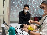 Cuộc chạy đua 24 giờ cứu bé trai vùng cao có trái tim phình to, suy tim giai đoạn cuối