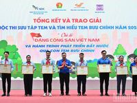 Một học sinh lớp 4 giành Giải Đặc biệt cuộc thi sưu tập tem về Đảng Cộng sản Việt Nam
