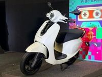 Xe máy điện giá 26,5 triệu đồng đẹp hoàn hảo, trang bị ngang xe xăng, đi 113 km/lần sạc, sạc siêu tốc, rẻ hơn Vision, chỉ ngang xe số Wave Alpha