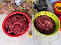 Ngâm thịt lợn vào hóa chất để 'biến' thành thịt bò, đã bán ra thị trường hơn 65 tấn
