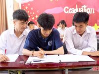Tiếp sức học sinh giáo dục thường xuyên trước kỳ thi tốt nghiệp THPT