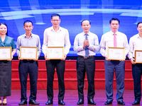 Đổi mới mô hình tăng trưởng dựa trên khoa học, công nghệ, đổi mới sáng tạo và chuyển đổi số